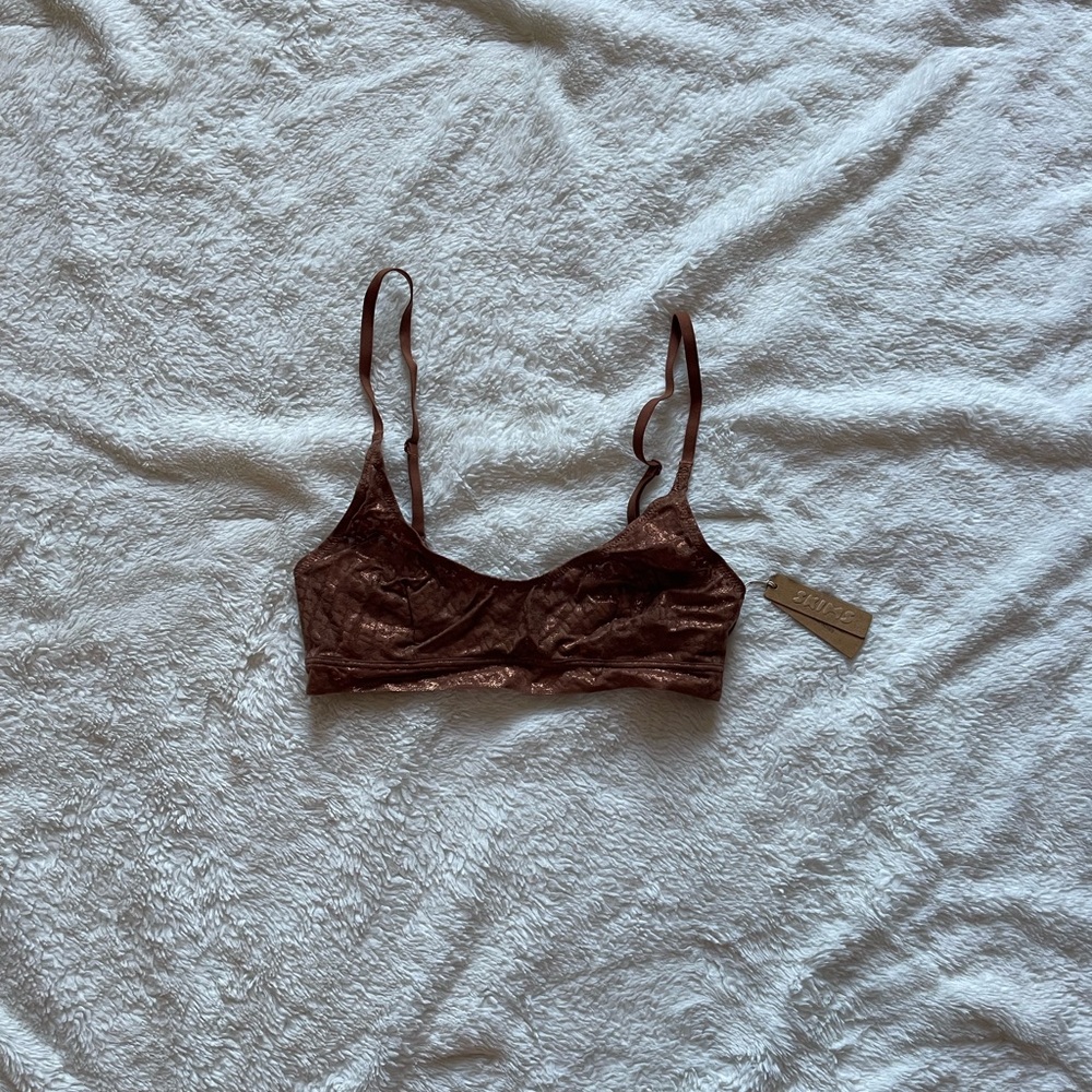 skims bralette